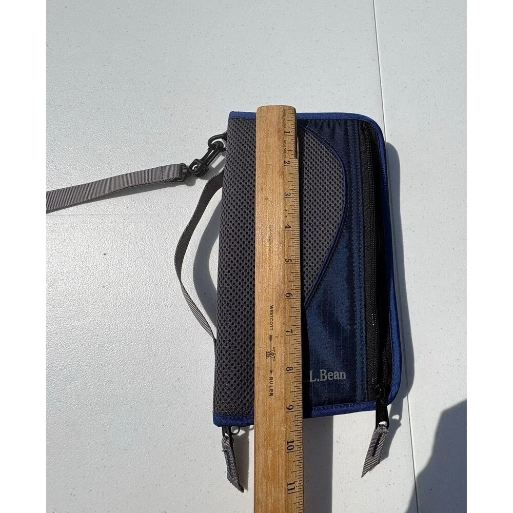 LL Bean Wallet Organizer Wristlet Blue Passport Travel Zip Around Nylon